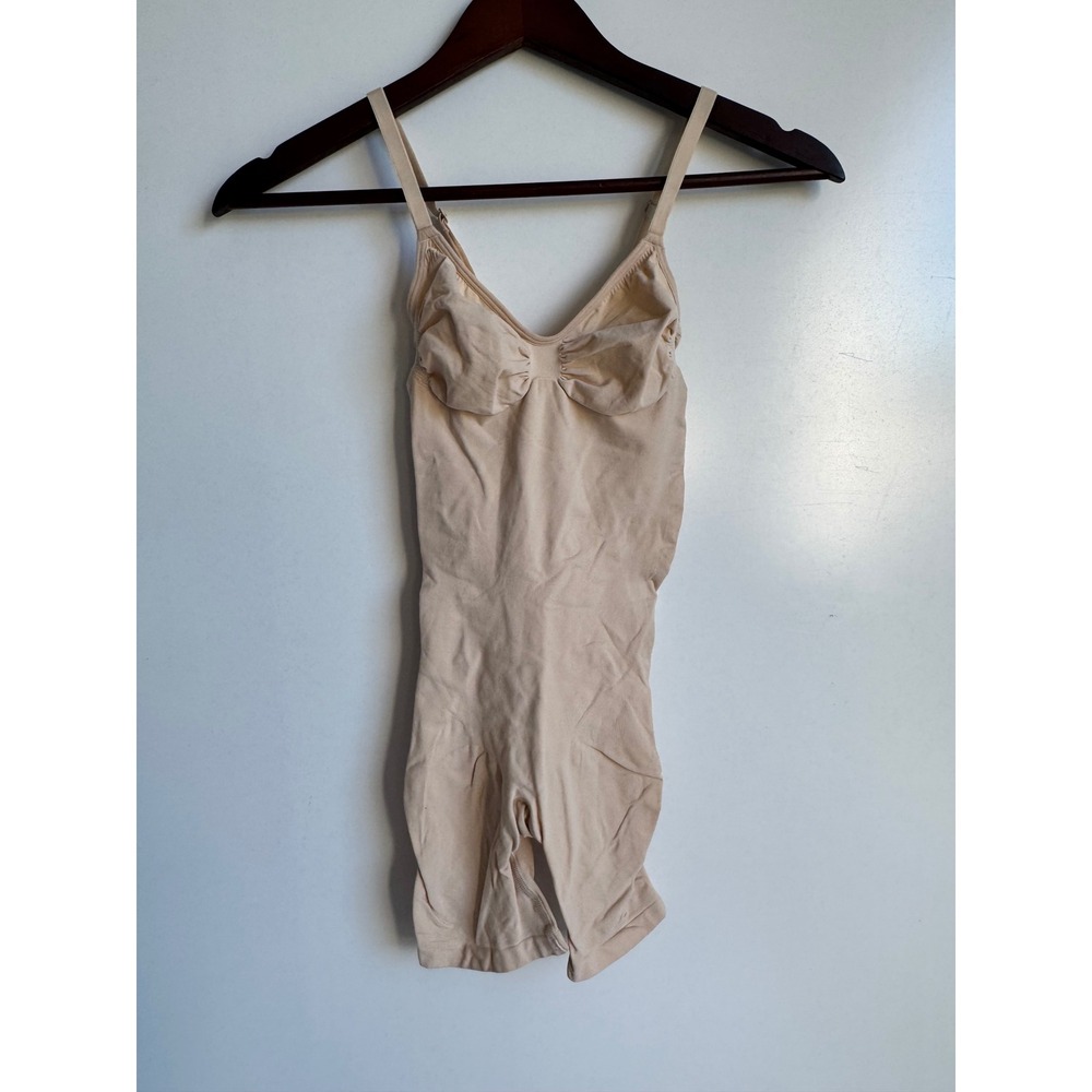 SKIMS Seamless Sculpt Mid Thigh Bodysuit Sand Neutral Shapewear Small